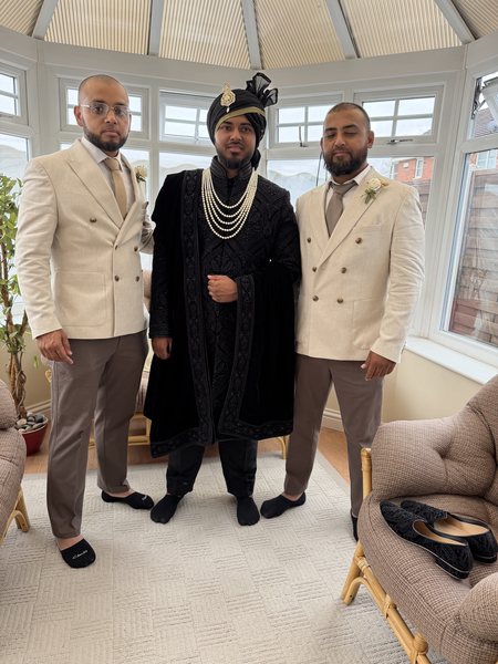 Muslim groom and groomsmen ready for the nikah with saafas tied by Thind Turban Tying Centre